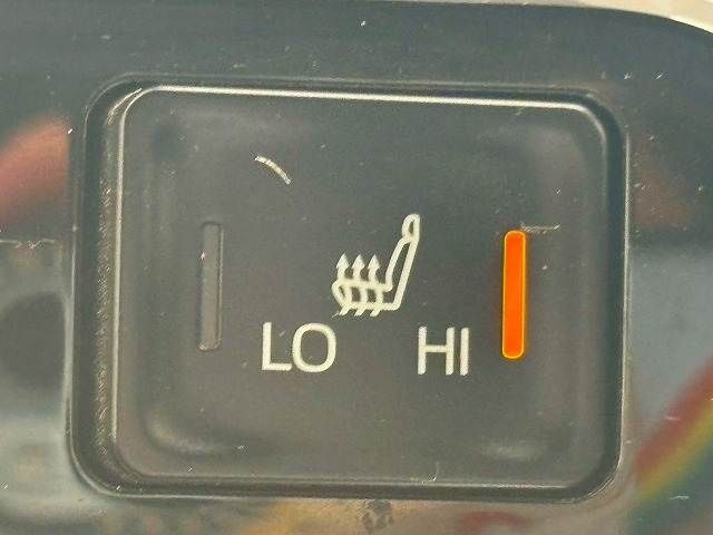 TOYOTA VOXY HYBRID 2022 Image 31