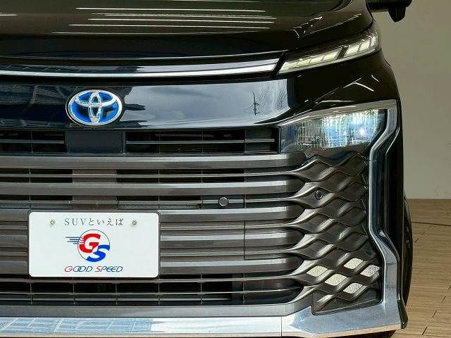 TOYOTA VOXY HYBRID 2022 Image 31