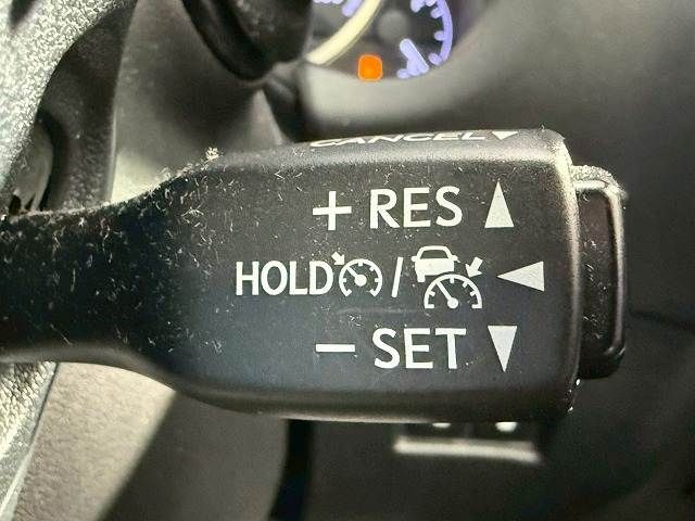 TOYOTA LEXUS NX300H 2018 Image 31