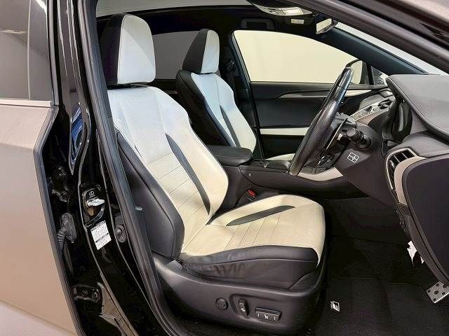 TOYOTA LEXUS NX300H 2018 Image 31