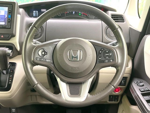 HONDA N BOX 2017 Image 31