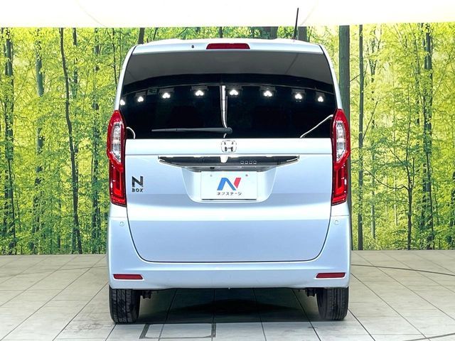 HONDA N BOX 2017 Image 31