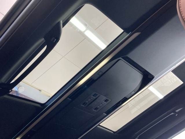 TOYOTA VELLFIRE  HYBRID 2023 Image 31