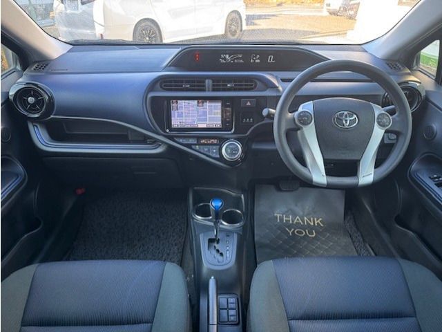 TOYOTA AQUA 2015 Image 31