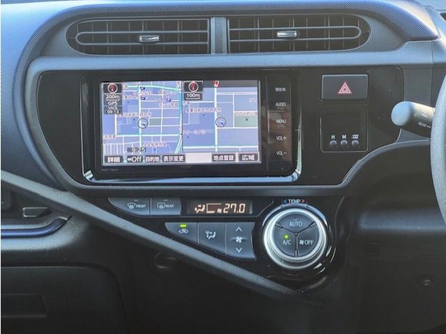 TOYOTA AQUA 2015 Image 31