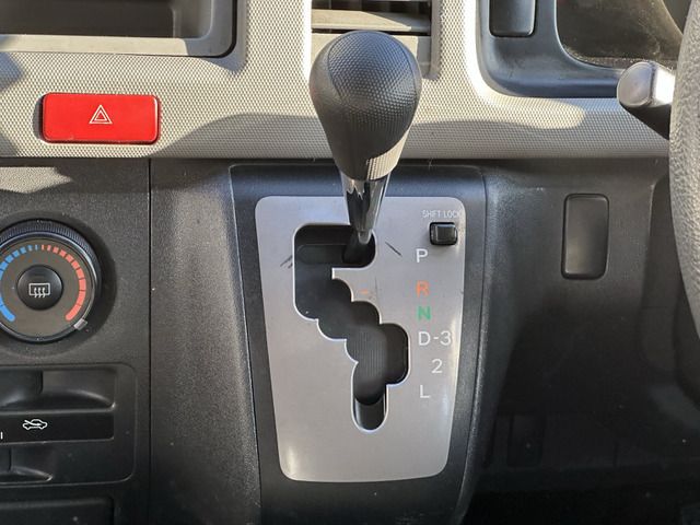 TOYOTA HIACE VAN 2WD 2007 Image 31