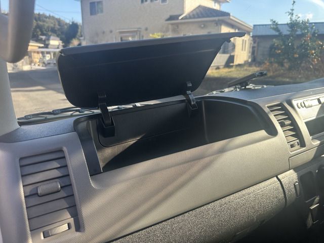 TOYOTA HIACE VAN 2WD 2007 Image 31