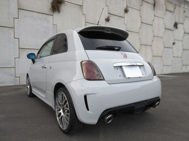 FIAT ABARTH 500 2013 Image 31