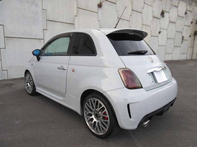 FIAT ABARTH 500 2013 Image 31