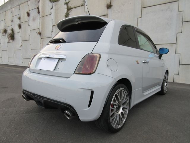 FIAT ABARTH 500 2013 Image 31