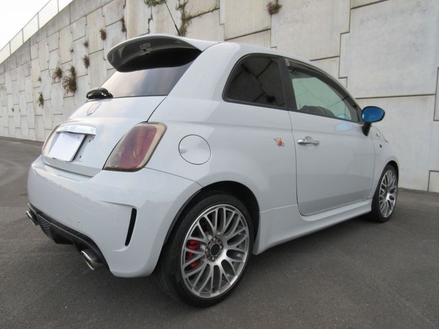 FIAT ABARTH 500 2013 Image 31