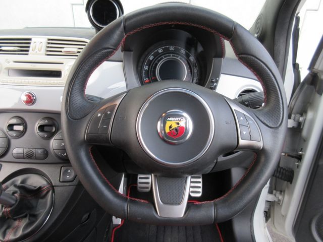 FIAT ABARTH 500 2013 Image 31