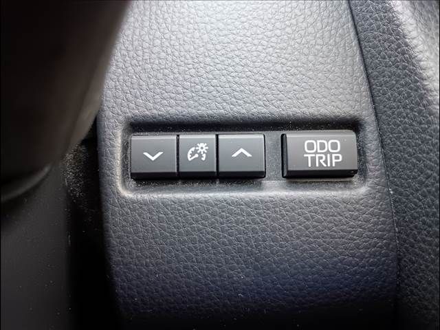 TOYOTA PRIUS 4WD 2023 Image 31