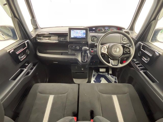 HONDA N BOX CUSTOM 2023 Image 31