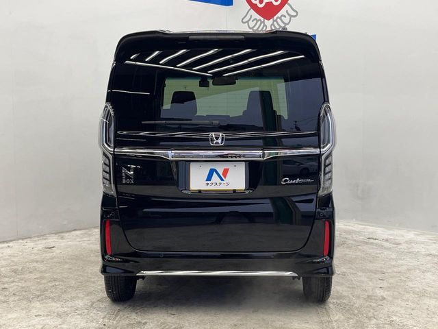 HONDA N BOX CUSTOM 2023 Image 31