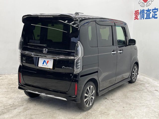 HONDA N BOX CUSTOM 2023 Image 31