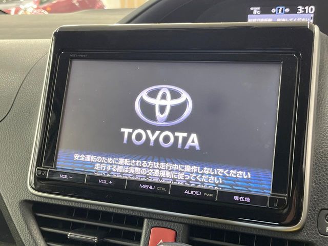 TOYOTA NOAH 2015 Image 31