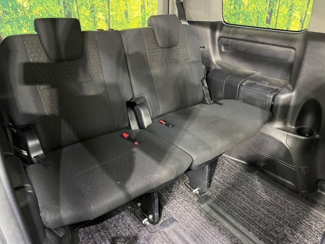 TOYOTA NOAH 2015 Image 31