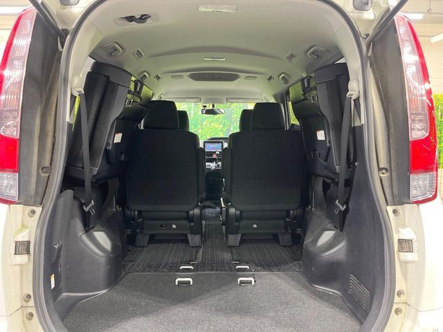 TOYOTA NOAH 2015 Image 31