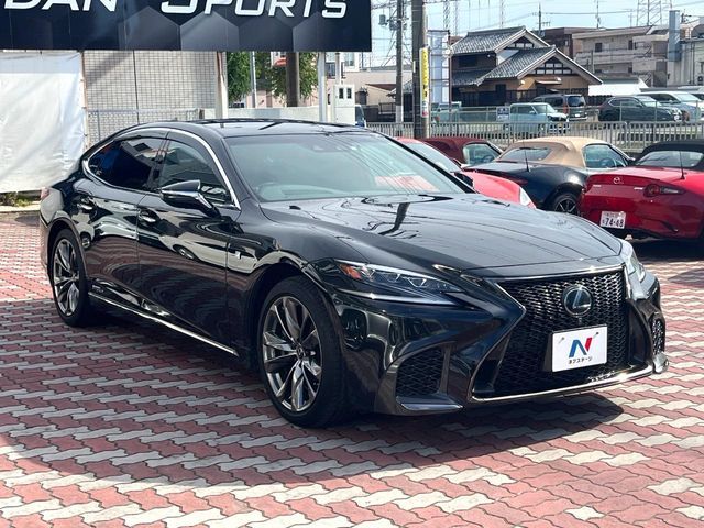 TOYOTA LEXUS LS500H 2017 Image 31