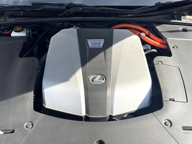 TOYOTA LEXUS LS500H 2017 Image 31