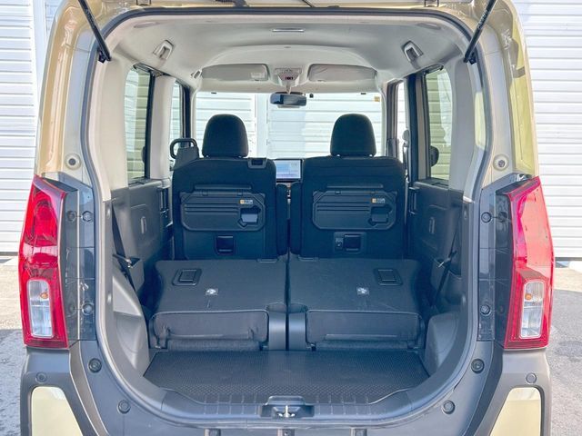 DAIHATSU TANTO FAN CROSS 2023 Image 31