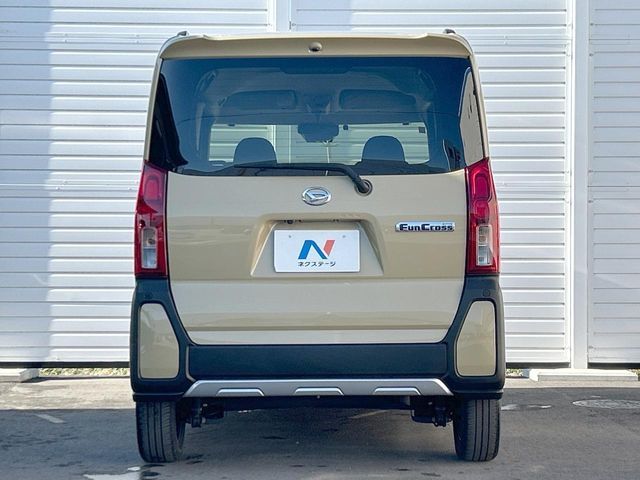 DAIHATSU TANTO FAN CROSS 2023 Image 31