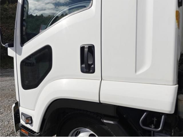 ISUZU FORWARD 2016 Image 31