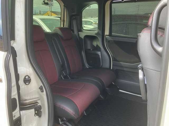 HONDA N BOX CUSTOM 2018 Image 31