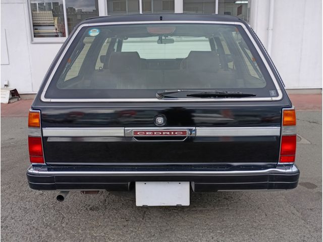 NISSAN CEDRIC WAGON 1998 Image 31