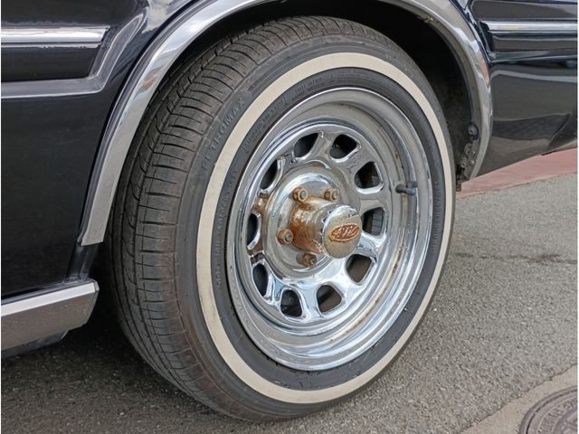 NISSAN CEDRIC WAGON 1998 Image 31