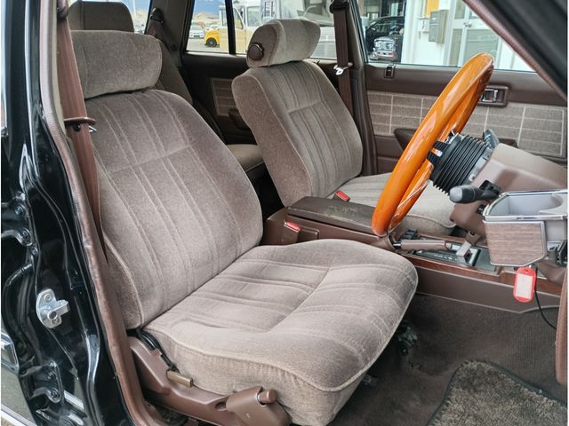 NISSAN CEDRIC WAGON 1998 Image 31