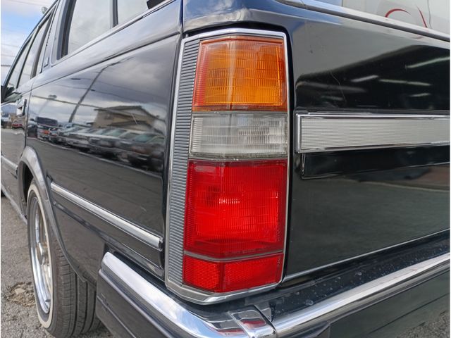 NISSAN CEDRIC WAGON 1998 Image 31