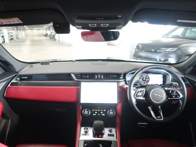 JAGUAR F-PACE 2022 Image 31