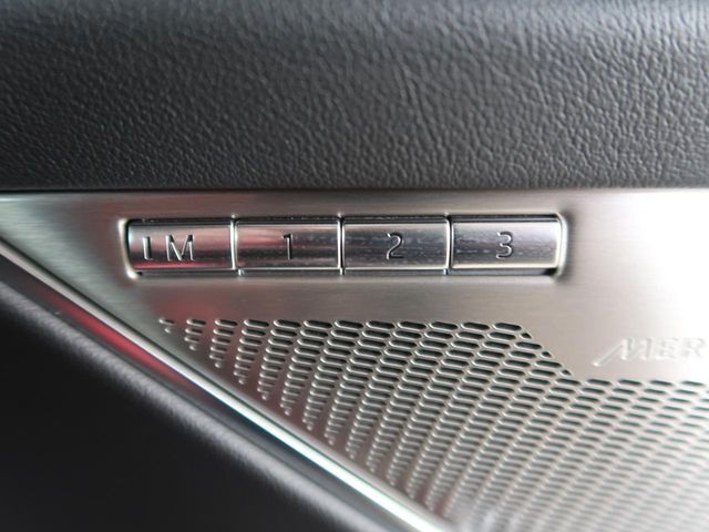 JAGUAR F-PACE 2022 Image 31