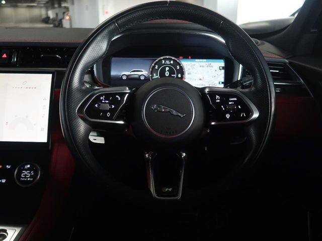 JAGUAR F-PACE 2022 Image 31