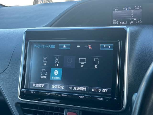 TOYOTA NOAH HYBRID 2018 Image 31