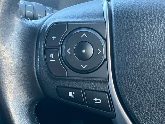 TOYOTA NOAH HYBRID 2018 Image 31