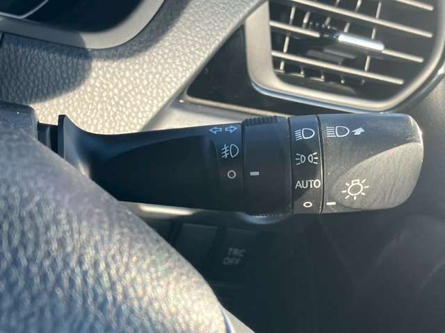 TOYOTA NOAH HYBRID 2018 Image 31