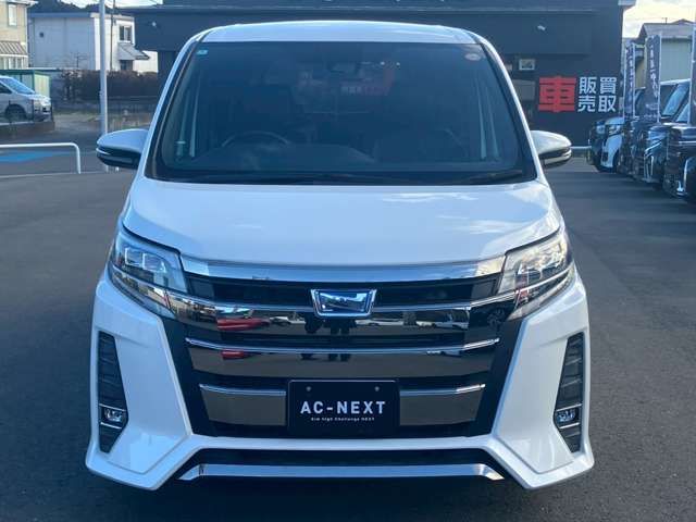 TOYOTA NOAH HYBRID 2018 Image 31