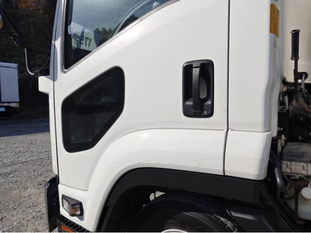 ISUZU FORWARD 2018 Image 31