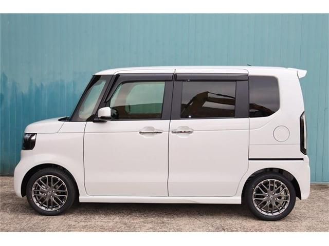 HONDA N BOX CUSTOM 2023 Image 31