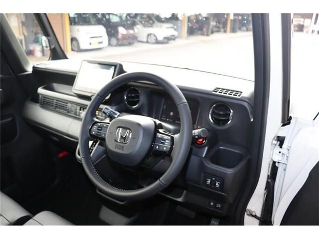 HONDA N BOX CUSTOM 2023 Image 31