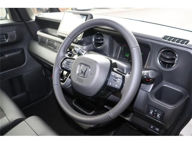 HONDA N BOX CUSTOM 2023 Image 31