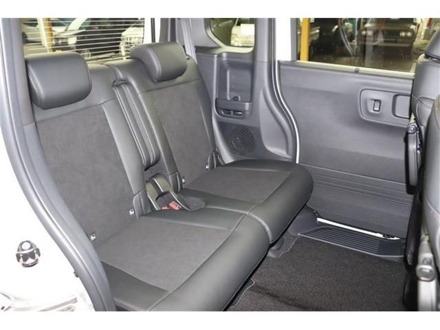 HONDA N BOX CUSTOM 2023 Image 31