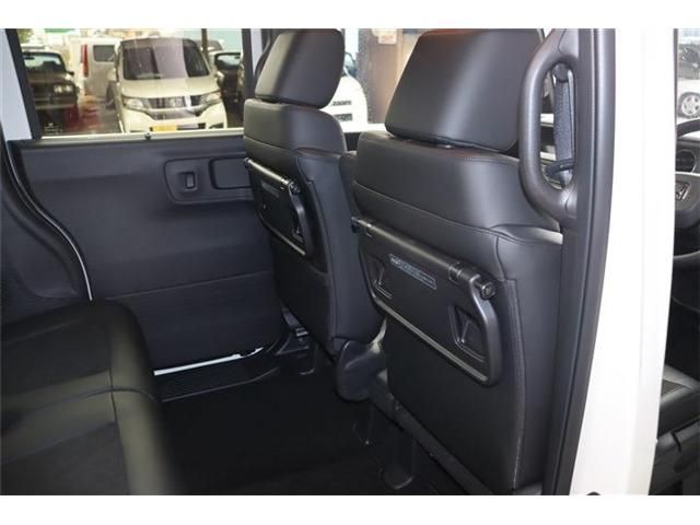 HONDA N BOX CUSTOM 2023 Image 31