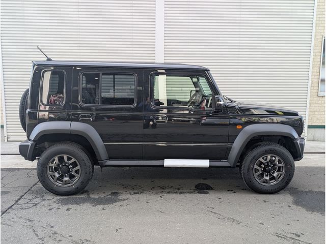 SUZUKI JIMNY NOMADE 2025 Image 31