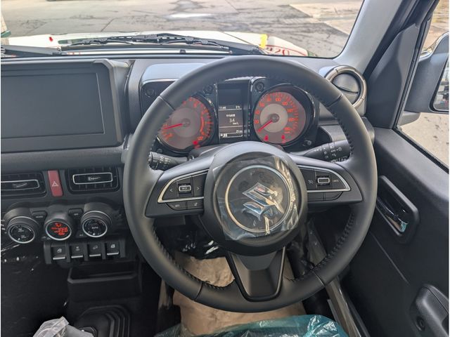 SUZUKI JIMNY NOMADE 2025 Image 31