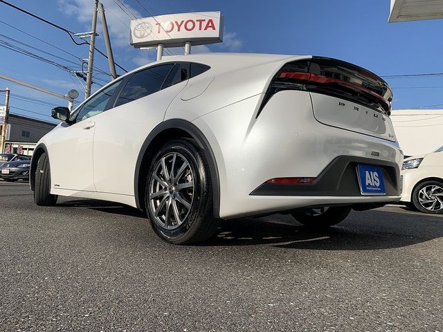 TOYOTA PRIUS 4WD 2024 Image 31