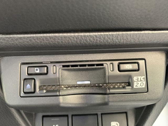 TOYOTA PRIUS 4WD 2024 Image 31